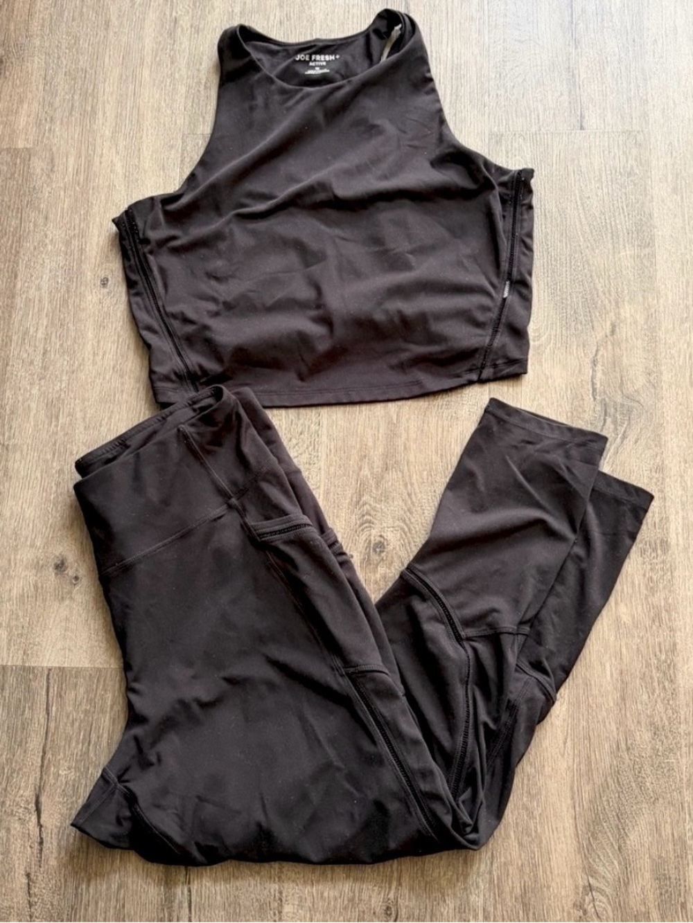 Joe Fresh Black High-Neck Crop Top & Leggings Active Set Size 1X